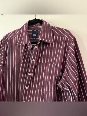 Gap - Organic Cotton Poplin Big Shirt - Button Down Size Medium